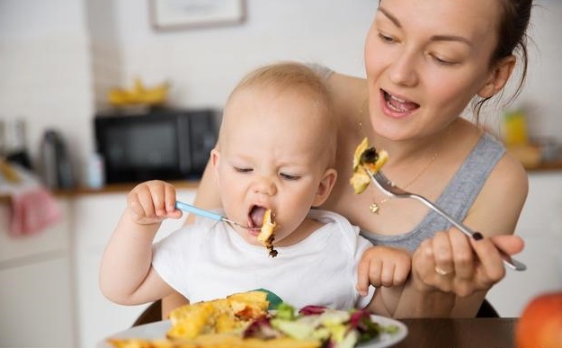 婴幼儿吃什么最有营养？