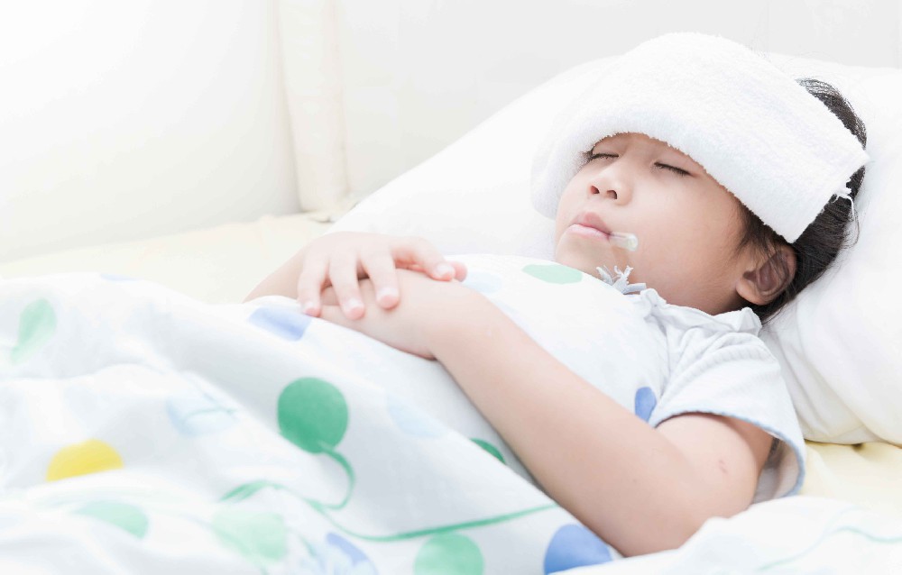 儿童发烧怎么降温最快？降温方法大揭秘！